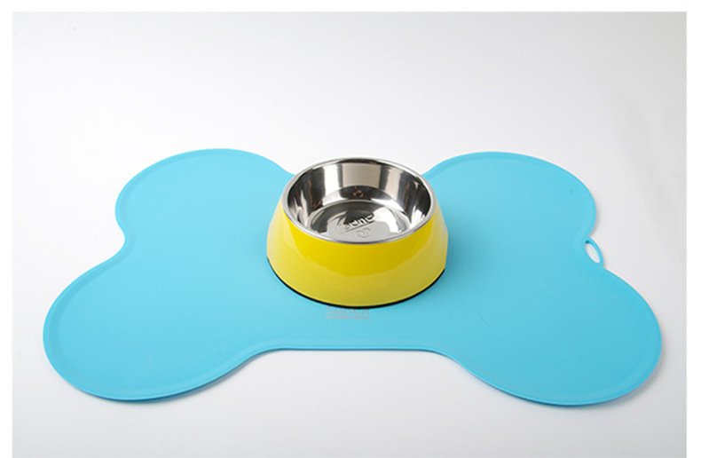 The Unsung Hero of Mealtime: Why the Super Design Silicone Pet Placemat Deserves a Spot on Your Floor